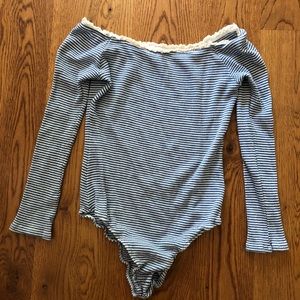 💛 {uo} striped lace off shoulder body suit